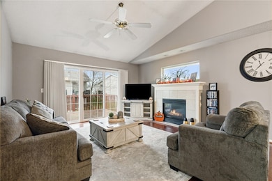 3660 Deer Valley Dr unit B, Marion, IA 52302 - photo 4