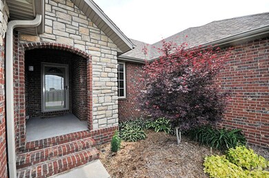 812 E Weldon Dr, Nixa, MO 65714 - photo 4