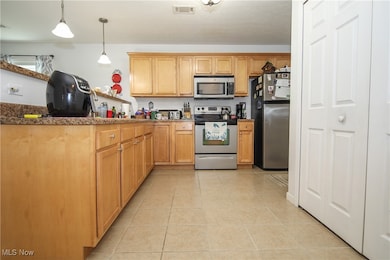 215 Railroad St, Barnesville, OH 43713 - photo 6