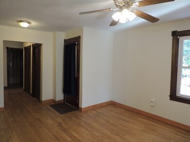 90 Willow St unit 2, Clinton, MA 01510 - photo 4