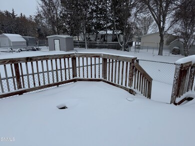 4501 Columbus Ct, Mandan, ND 58554 - photo 2