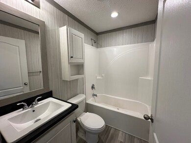 193 Colorado St unit 193, Belleville, MI 48111 - photo 6