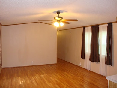 11517 Boggs Cir W, Loogootee, IN 47553 - photo 2