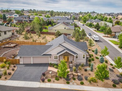 2322 SW 43rd St, Redmond, OR 97756 - photo 3