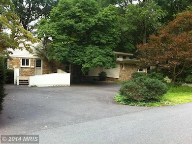 6510 Lakeview Dr, Falls Church, VA 22041 - photo 5