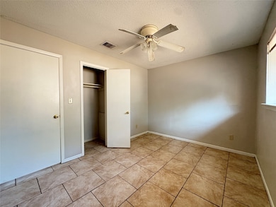 3021 Sycamore Ave unit 4, Bay City, TX 77414 - photo 6