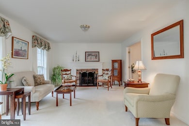 2409 Claremont Dr, Falls Church, VA 22043 - photo 4