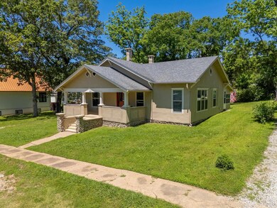 207 Combs Ave, Cotter, AR 72626 - photo 4