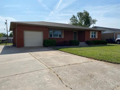 4013 N Chapman Ave, Shawnee, OK 74804 - photo 4