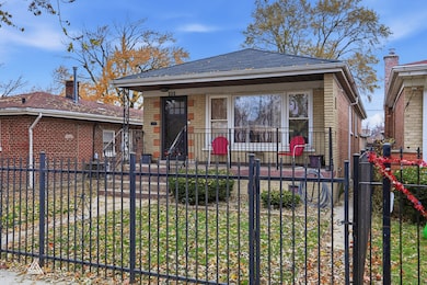 unlisted-address, Chicago, IL 60628 - photo 2