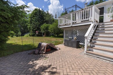 86 Scobie Pond Rd, Derry, NH 03038 - photo 3