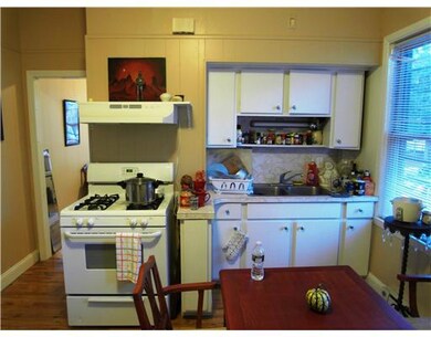 25 E Transit St, Providence, RI 02906 - photo 2
