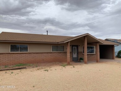 804 W Gilmore St, Winslow, AZ 86047 - photo 2