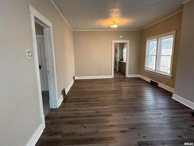 2040 Tremont Ave, Davenport, IA 52803 - photo 6