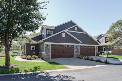 4237 Cortland Ct, Windsor, WI 53598 - photo 2