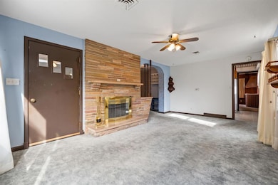 1002 Carroll Ave, Ames, IA 50010 - photo 7