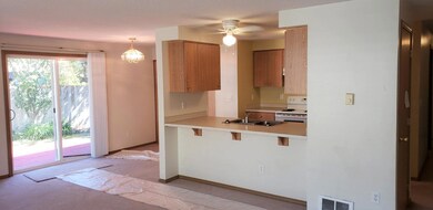 443 NE Flint St, Grants Pass, OR 97526 - photo 2