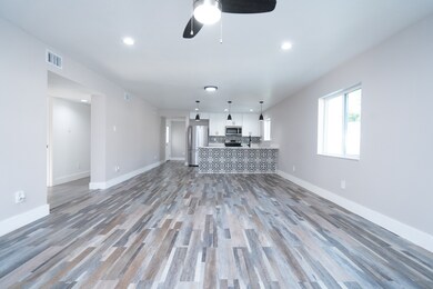 4105 Lumber Ln, Houston, TX 77016 - photo 2