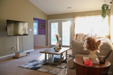 6331 Lakota Meadows Dr, Liberty Township, OH 45044 - photo 3