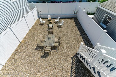 307 Sampson Ave Seaside-large-013-013-30