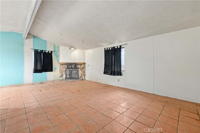 10240 E Avenue f8, Lancaster, CA 93535 - photo 7
