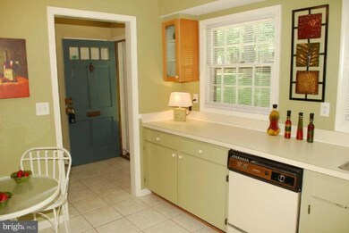 8368 Forrester Blvd unit 476, Springfield, VA 22152 - photo 7