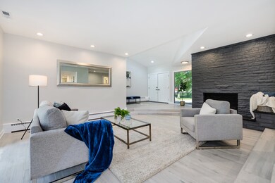 725 Becker Rd, Glenview, IL 60025 - photo 5