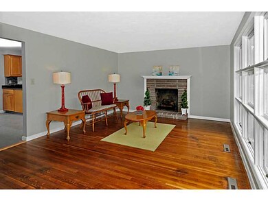 36 Fashion Dr, Warwick, RI 02886 - photo 2