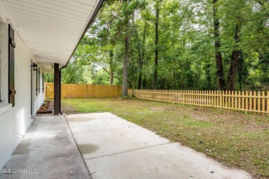 605 N Abrams Ave, Picayune, MS 39466 - photo 5