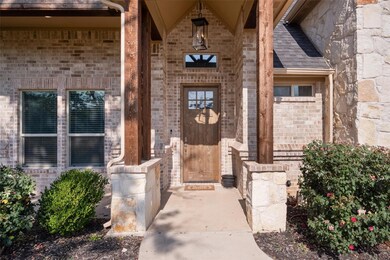 711 Hidden Branch Ln, Azle, TX 76020 - photo 3