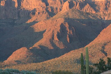Superstition Mountains