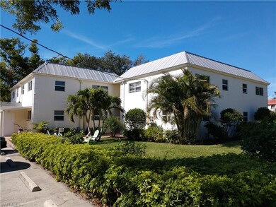 780 10th Ave S unit 3, Naples, FL 34102 - photo 2