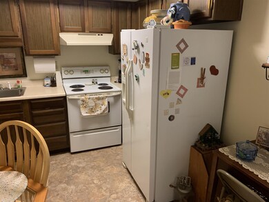 106 E Butcher St, Geneva, IN 46740 - photo 6