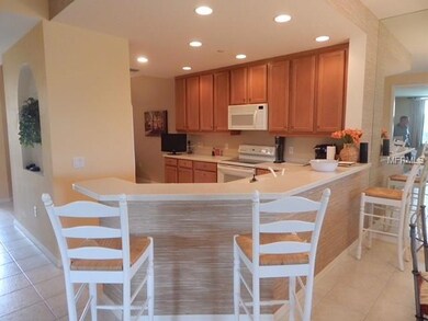 Kitchen bar - great area for entertaining.