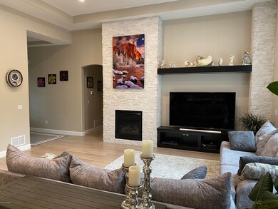 Living Room Similar