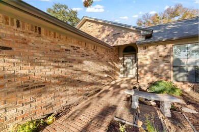 320 Sunrise Dr, Granbury, TX 76049 - photo 4