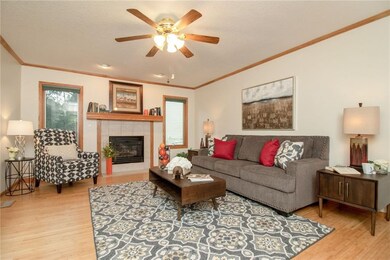 3024 Deep Woods Ct, Des Moines, IA 50320 - photo 6