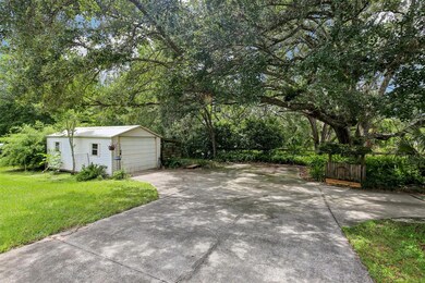 8229 Quail Hollow Blvd, Wesley Chapel, FL 33544 - photo 6