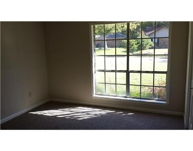 137 Wildwood Dr, Pineville, LA 71360 - photo 6