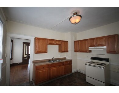 116 Pasadena St unit 2, Springfield, MA 01108 - photo 2