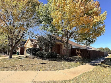 661 Shotwell St, Crowley, TX 76036 - photo 2