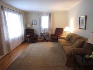 9 Elizabeth St, Latham, NY 12110 - photo 2