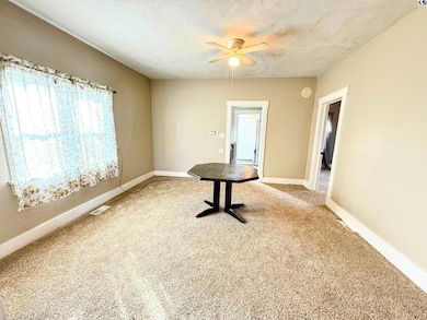 715 S Maple St, Hutchinson, KS 67501 - photo 7