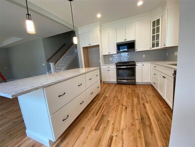 23 Clover Ln unit Lot 91, Londonderry, NH 03053 - photo 2