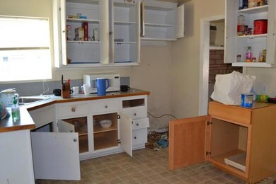 915 SW Laurel St, Grants Pass, OR 97526 - photo 5