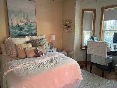 8 Williams Ct unit 1, Somerville, MA 02143 - photo 6