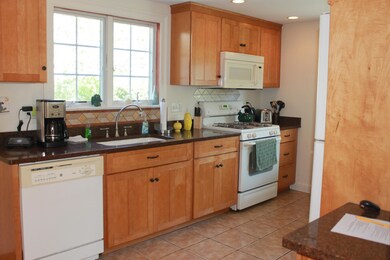 16 Lake Leaman Rd, Falmouth, MA 02540 - photo 5