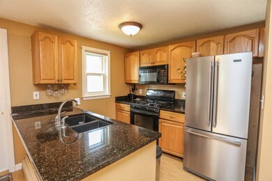 49 Ode Way unit 11, Manchester, NH 03103 - photo 6
