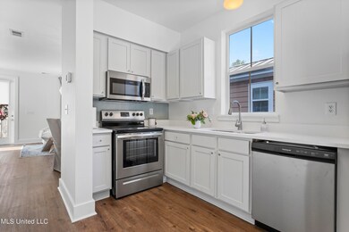 2207 Government St unit 16, Ocean Springs, MS 39564 - photo 5