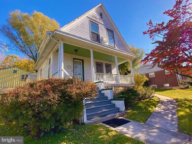 79 S Green St, Berkeley Springs, WV 25411 - photo 2